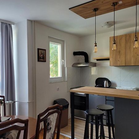 Community Park Apartment Ni 外观 照片