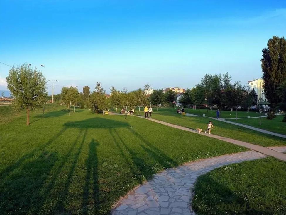 Community Park Apartment Ni 外观 照片